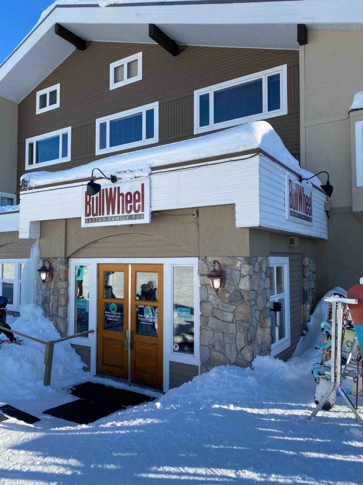 3 Bedroom 3 Bath Ski In Ski Out With Private Hot Tub Big White Buitenkant foto