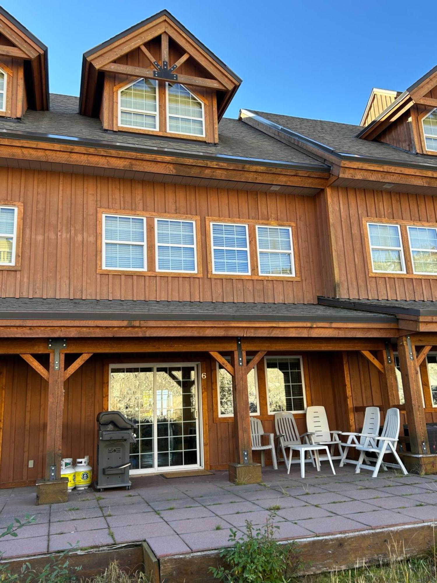 3 Bedroom 3 Bath Ski In Ski Out With Private Hot Tub Big White Buitenkant foto