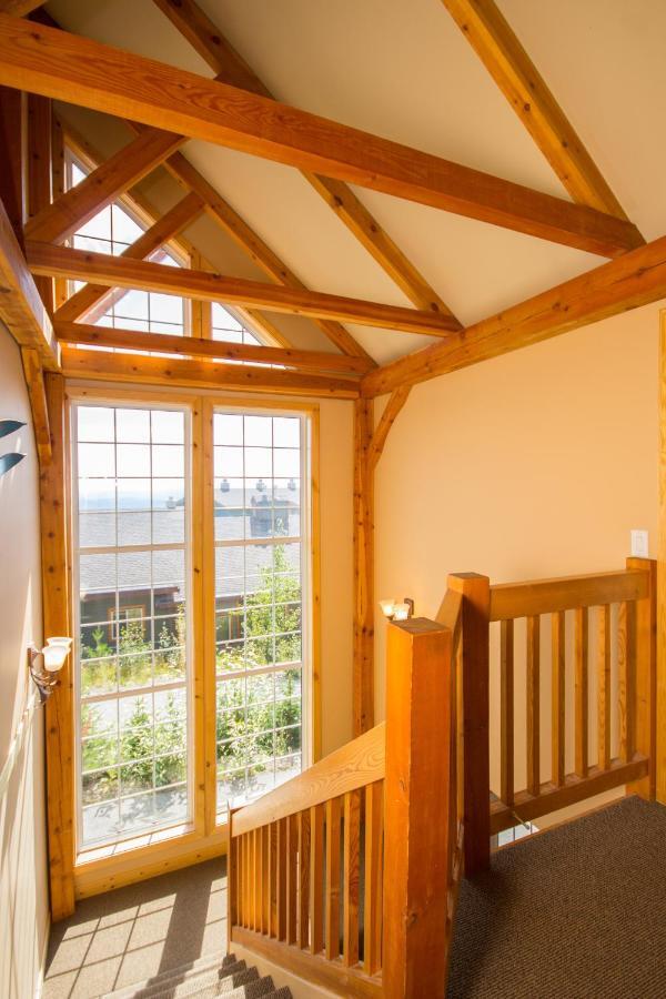 3 Bedroom 3 Bath Ski In Ski Out With Private Hot Tub Big White Buitenkant foto