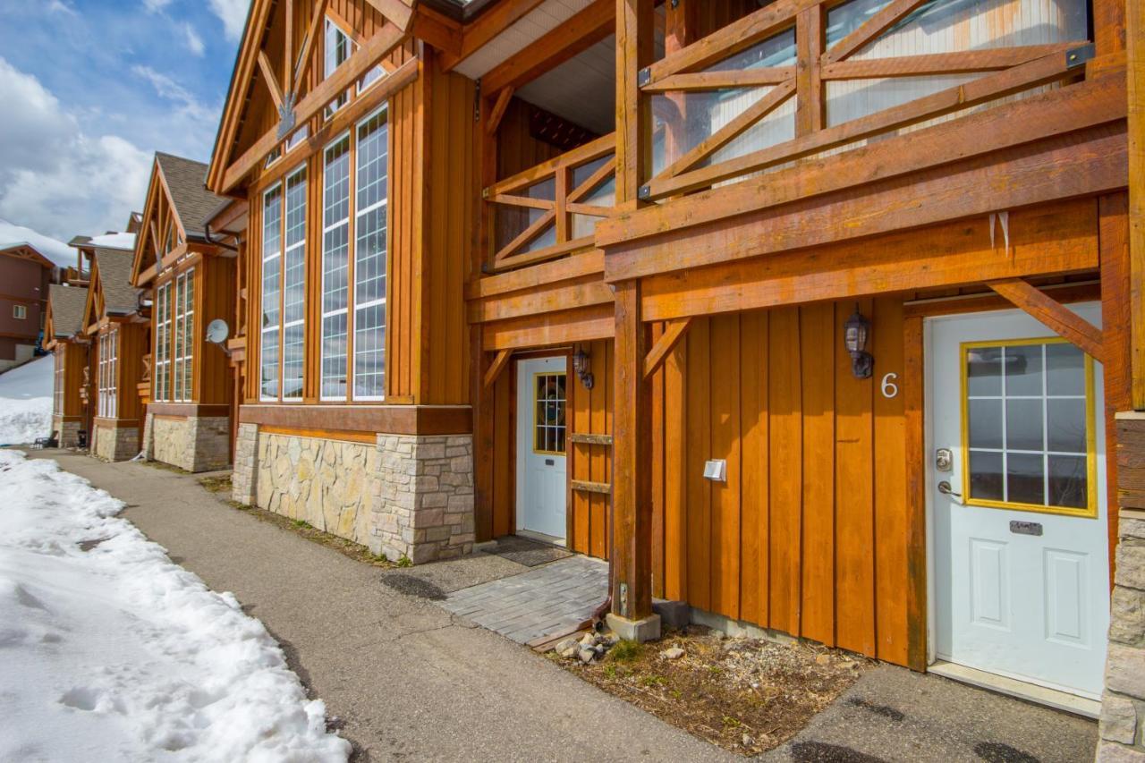 3 Bedroom 3 Bath Ski In Ski Out With Private Hot Tub Big White Buitenkant foto